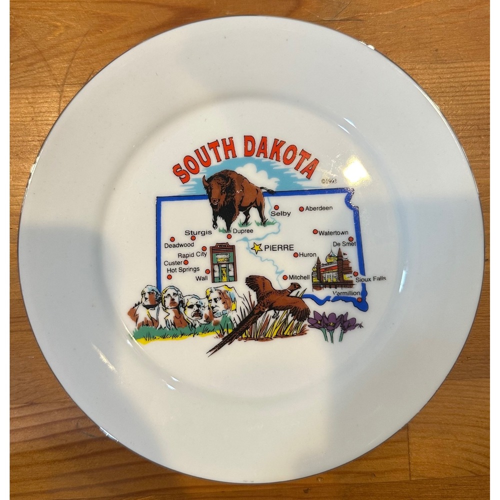 Vintage 1993 South Dakota Souvenir Plate Mount Rushmore Buffalo Decorative 6.5in